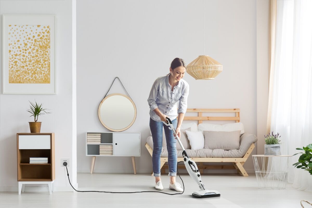 Kogan Premium 15-in-1 Steam Mop