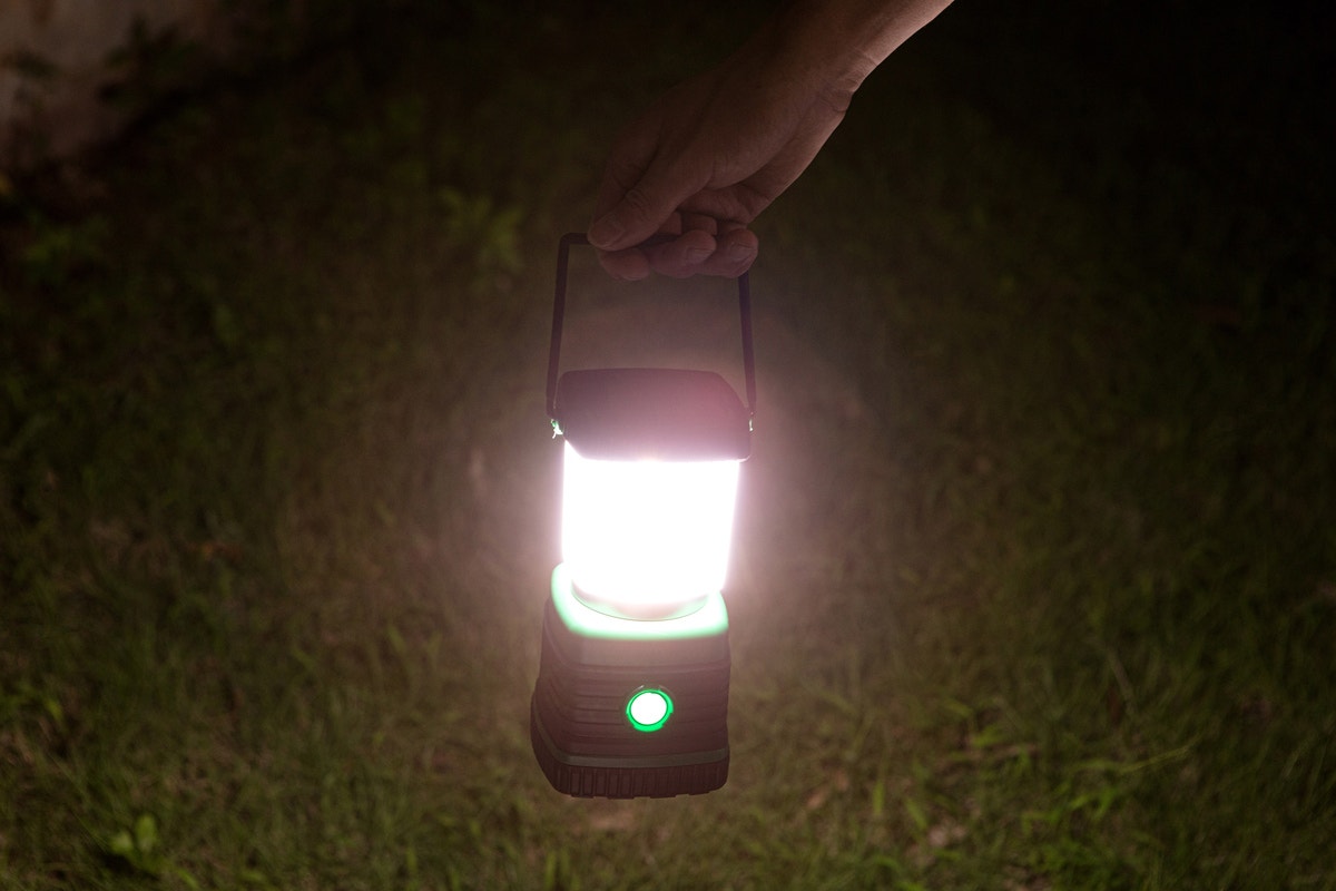 1000 Lumen Rechargeable Dimmable Portable Camping Lantern and Power Bank