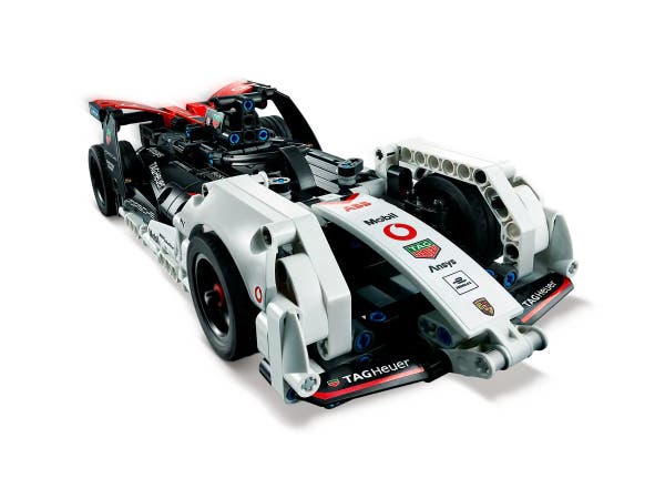 LEGO Technic Formula E Porsche 99X Electric (42137)