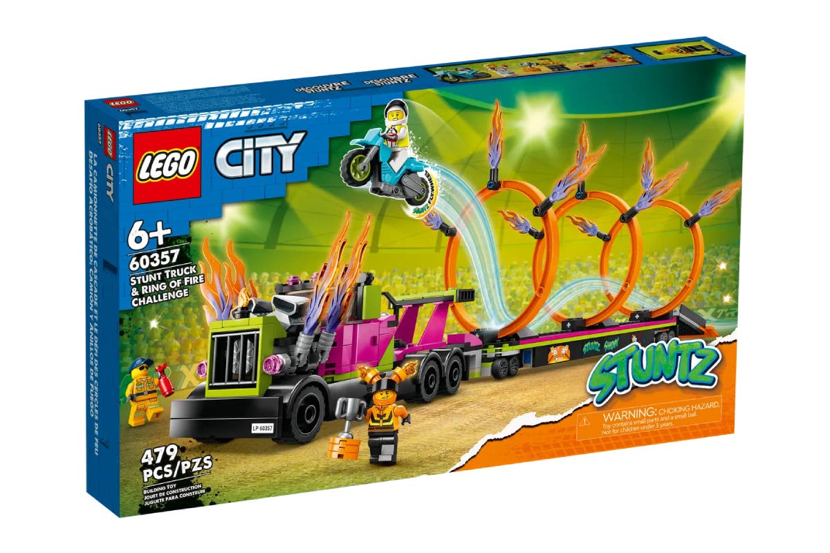 LEGO City Stunt Truck and Ring of Fire Challenge (60357)