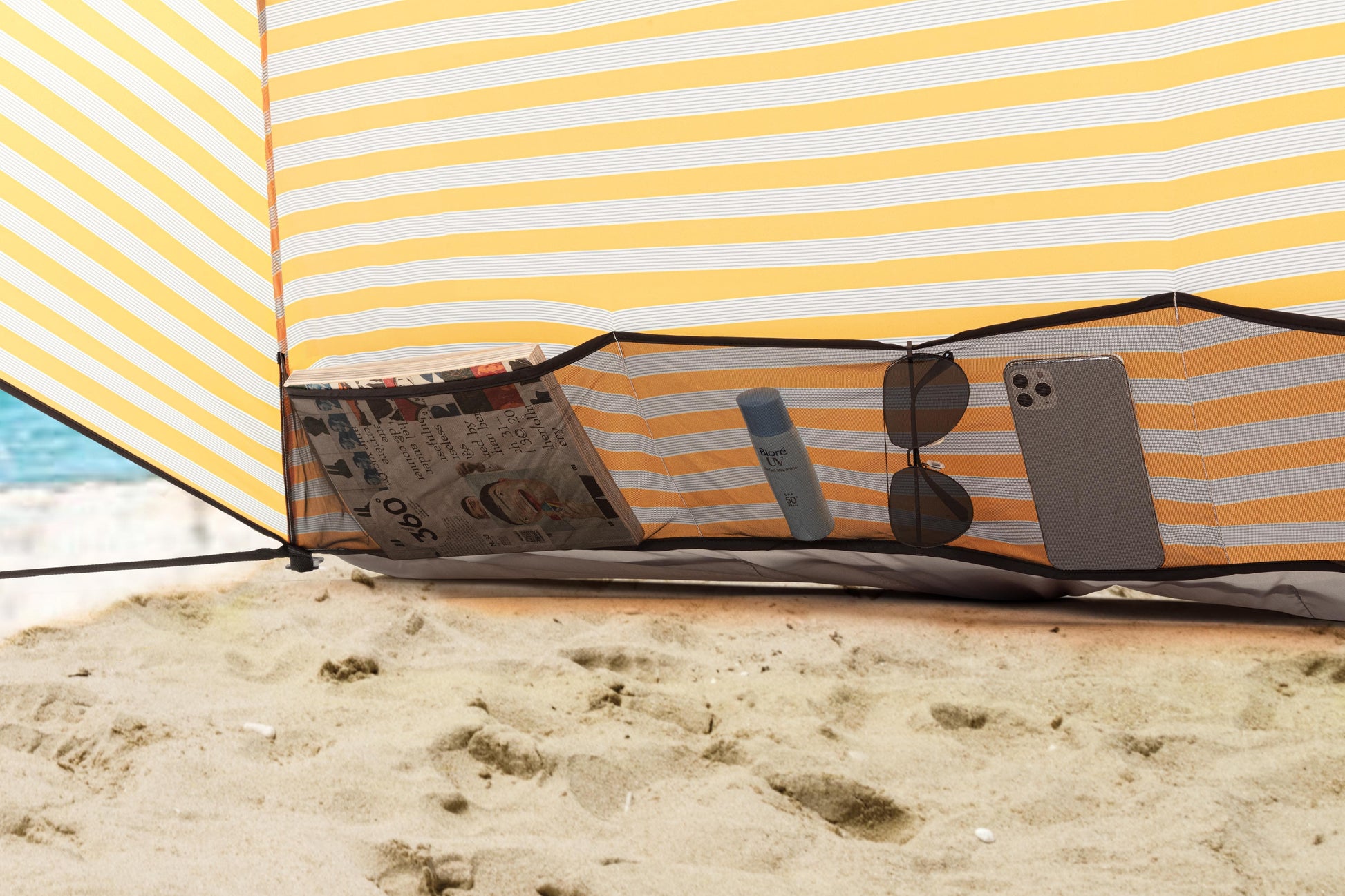 Komodo UV50+ Beach Sun Shelter | Auzzi Store