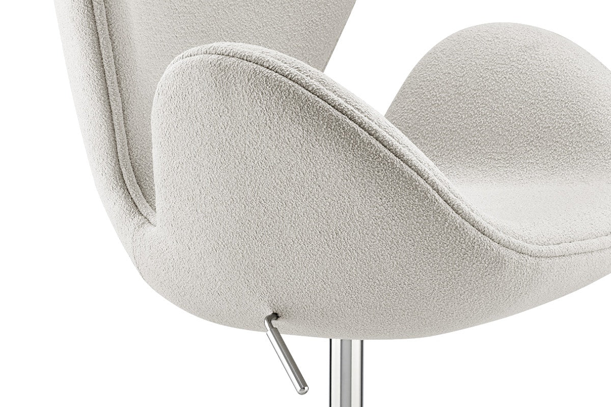 Matt Blatt Arne Jacobsen Swan Chair Replica (Teddy Bone)