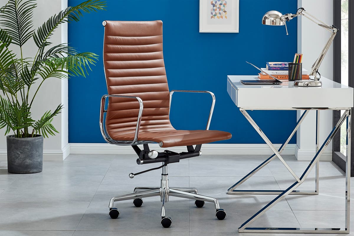 Matt Blatt Eames Group Standard Aluminium High Back Office Chair Replica (Tan Leather)