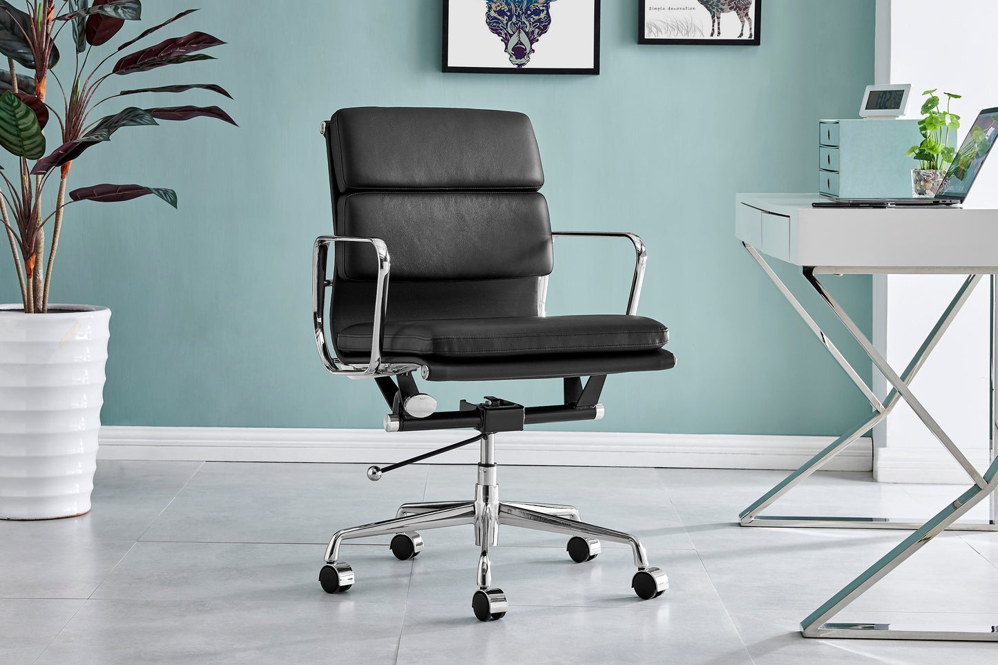 Matt Blatt Eames Group Standard Aluminium Padded Low Back Office Chair Replica (Black Leather)