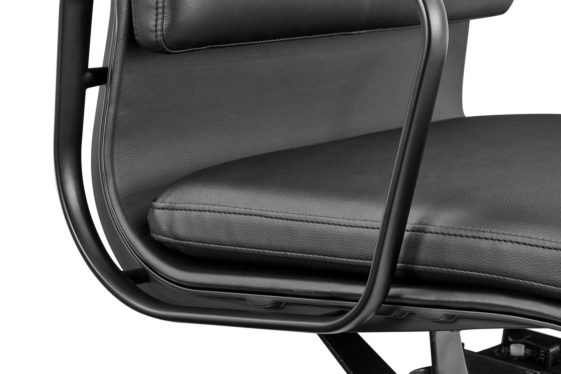 Matt Blatt Eames Group Standard Matte Black Aluminium Padded High Back Office Chair Replica  - Black Leather)