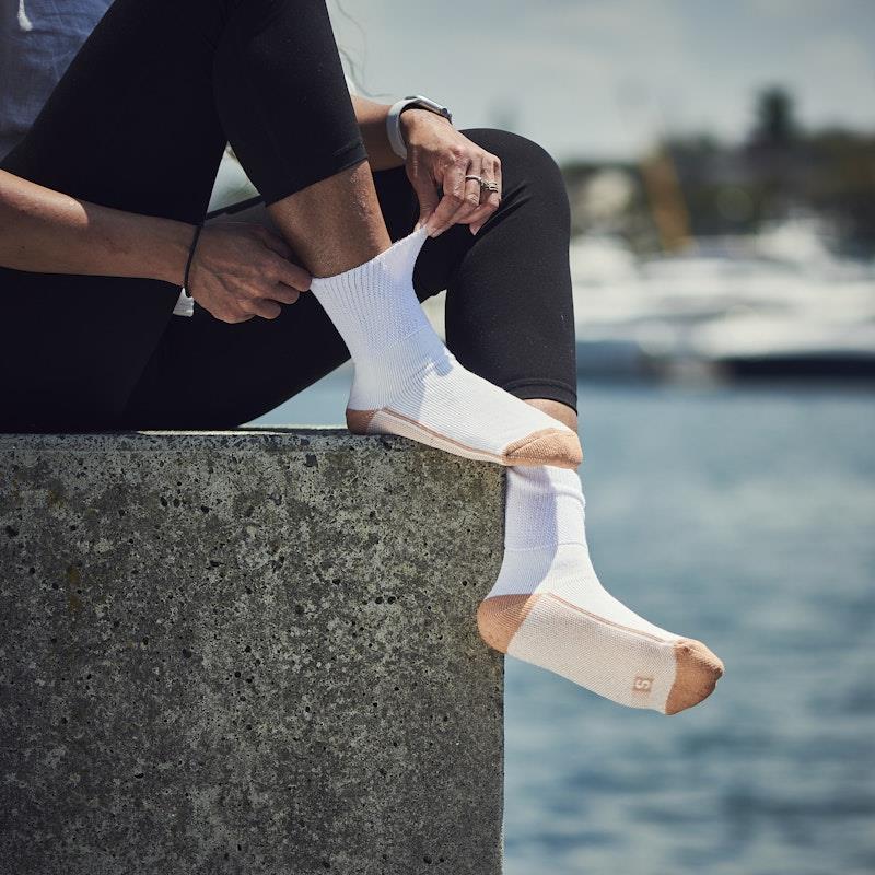 Glucology Copper-Based Loose Top Classic Socks - 2 Pairs White Medium