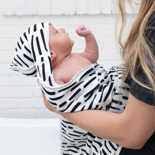 Tiny Twinkle Hooded Towel and Washcloth Set - Ink Strokes - Auzzistore