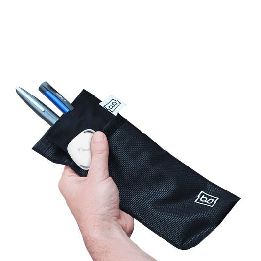 Glucology Smart Insulin Cooling Bundle - Black (2 Pen Pouch + Temperature Sensor + 20 Alcohol-Free Finger Wipes)