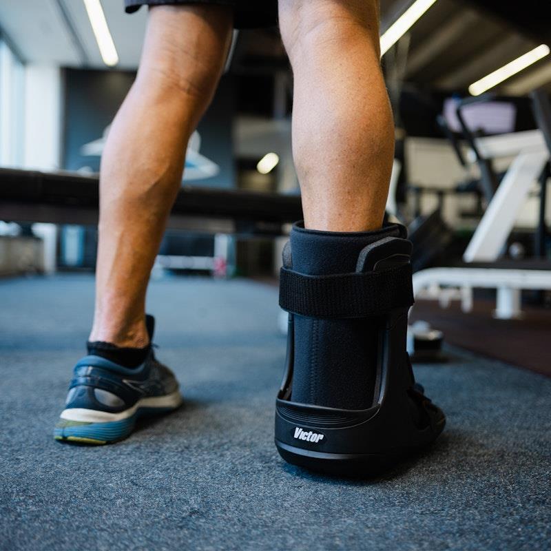 Victor Moonboot 1.0 Ankle - X-Large Size for Maximum Support-Auzzi Store