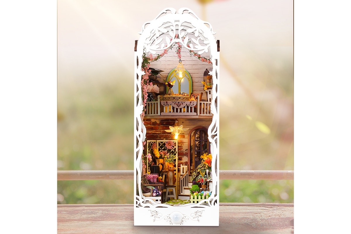 DIY Miniature Garden House Book Nook