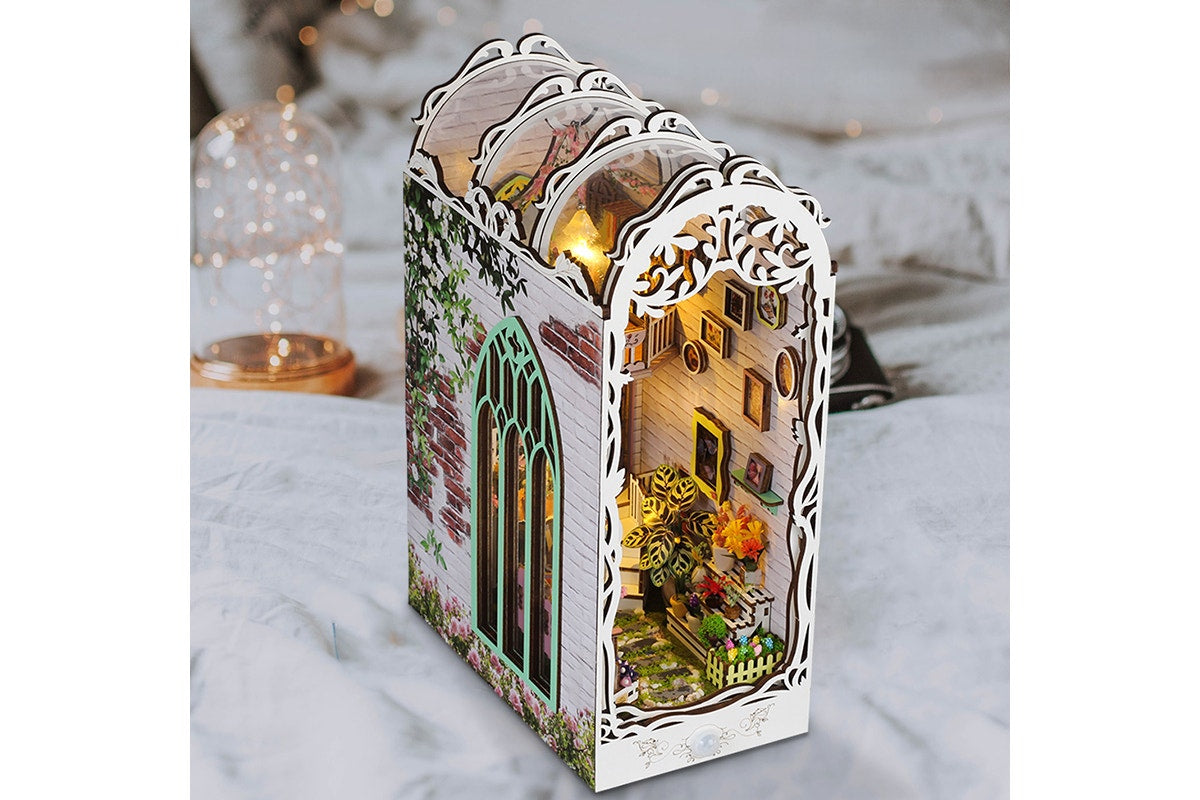 DIY Miniature Garden House Book Nook