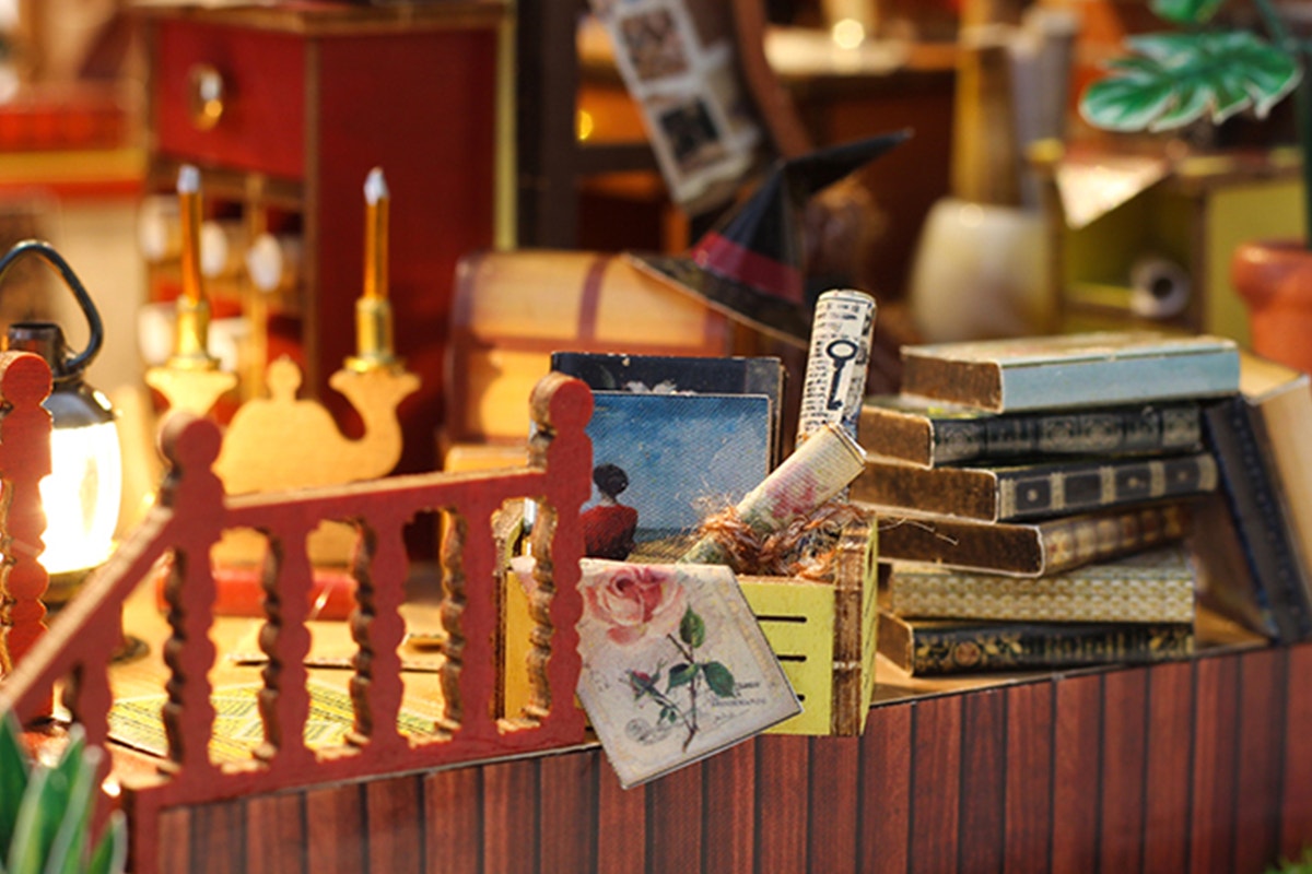DIY Miniature Book Shop Kit with Music Box
