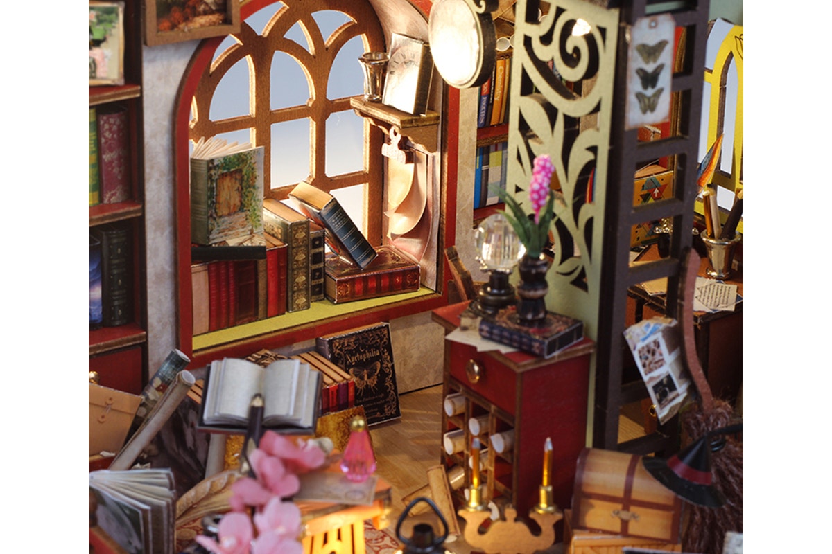 DIY Miniature Book Shop Kit with Music Box