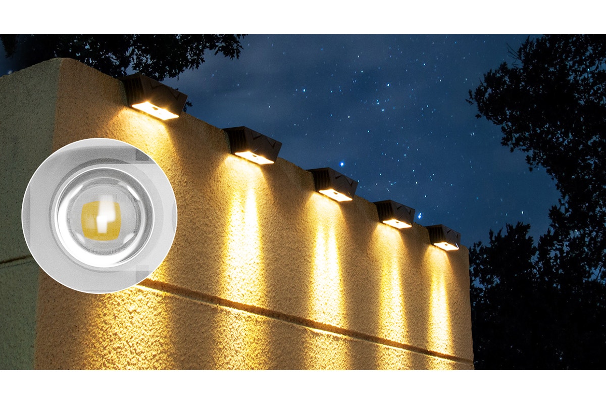 Solar LED Fence Lights (8 Pack)