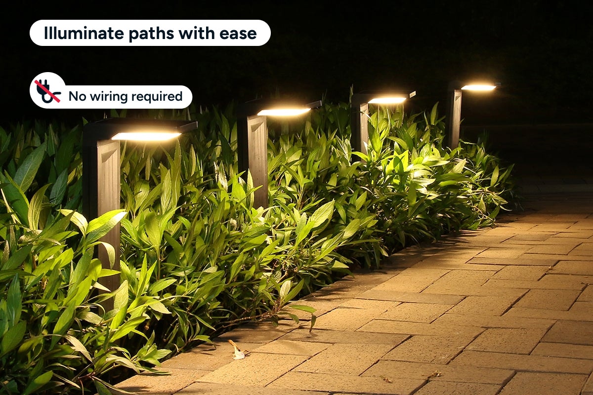 Outdoor Solar Landscape Pathway Lights (4 Pack)