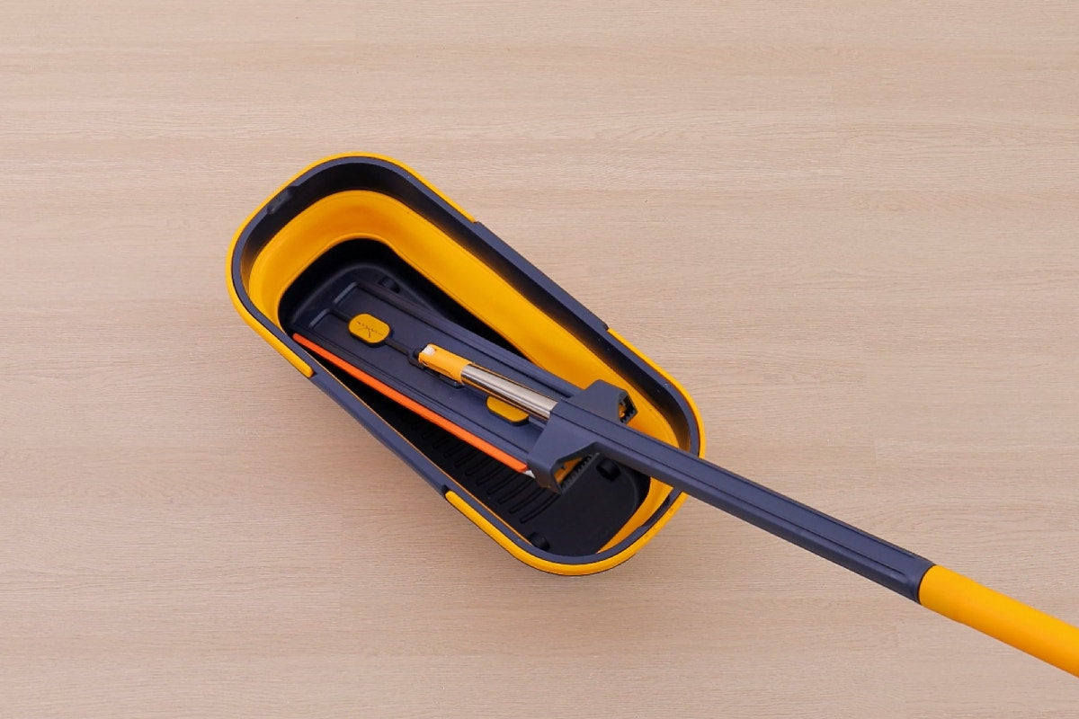 Self-Wringing Flat Mop with Collapsible Bucket