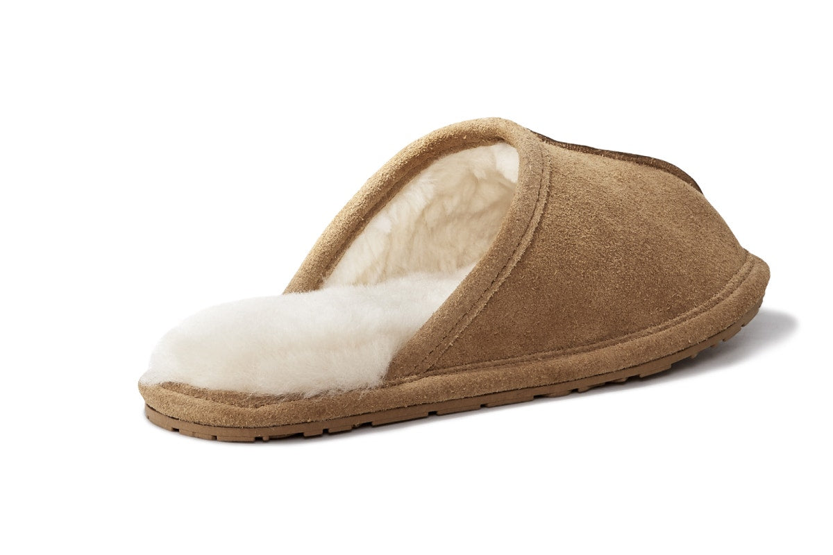 UGG Outback Premium Australian Sheepskin Scuff Slipper (Chestnut, Size 9M/10W US)