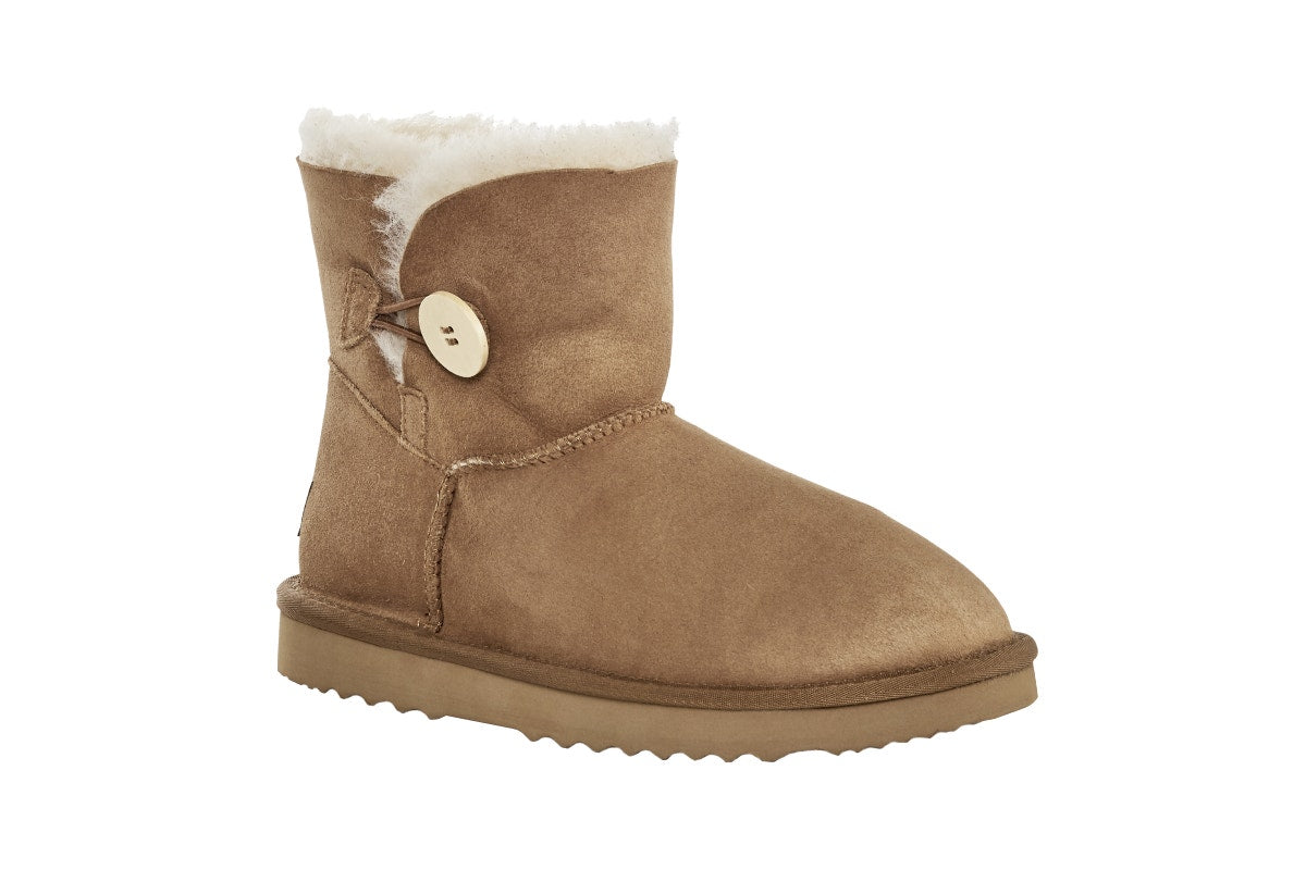 UGG Outback Australian Sheepskin Short Button Boot (Chestnut, Size 13M/14W US)