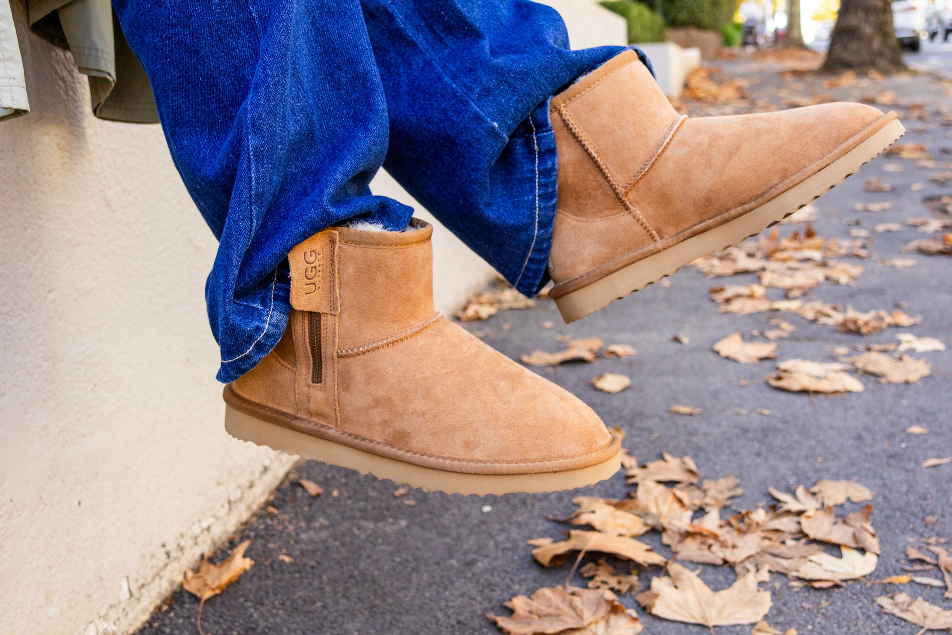 UGG Outback Premium Australian Sheepskin Zip Classic Boot (Chestnut, Size 13M/14W US)
