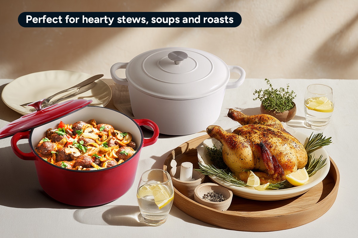 Ovela 5.6L Cast Iron Round Casserole (Red)