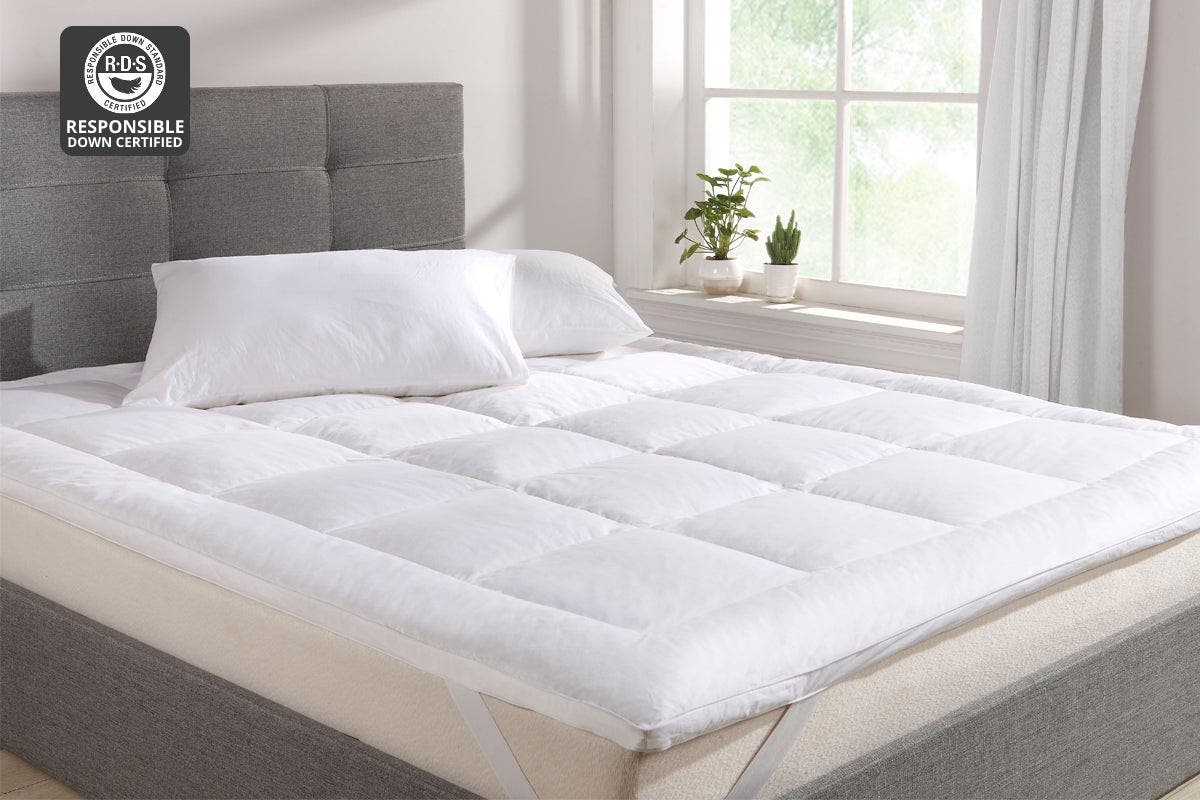 Ovela Goose Down and Feather Mattress Topper