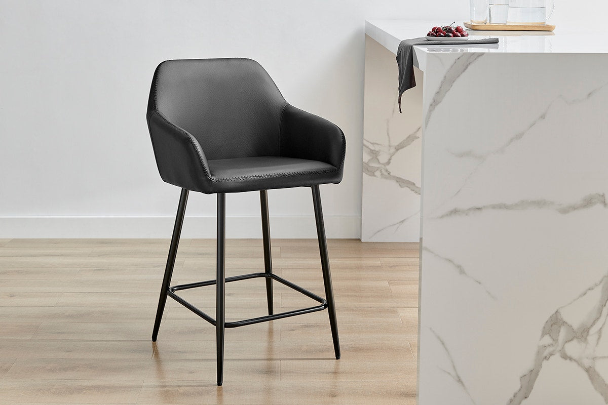 Ovela Set of 2 Paige Faux Leather Bar Stools (Black PU/Black)