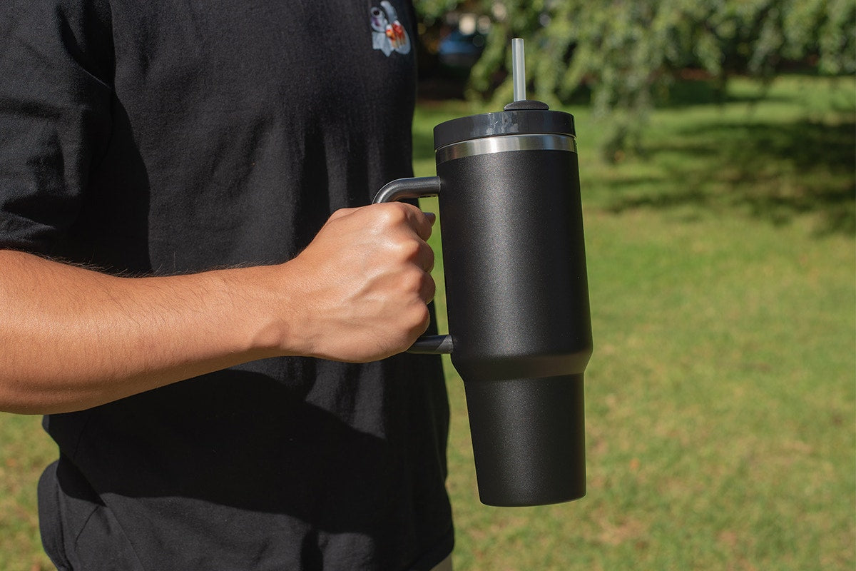 1.2L Stainless Steel Insulated Tumbler with Straw  - Black)