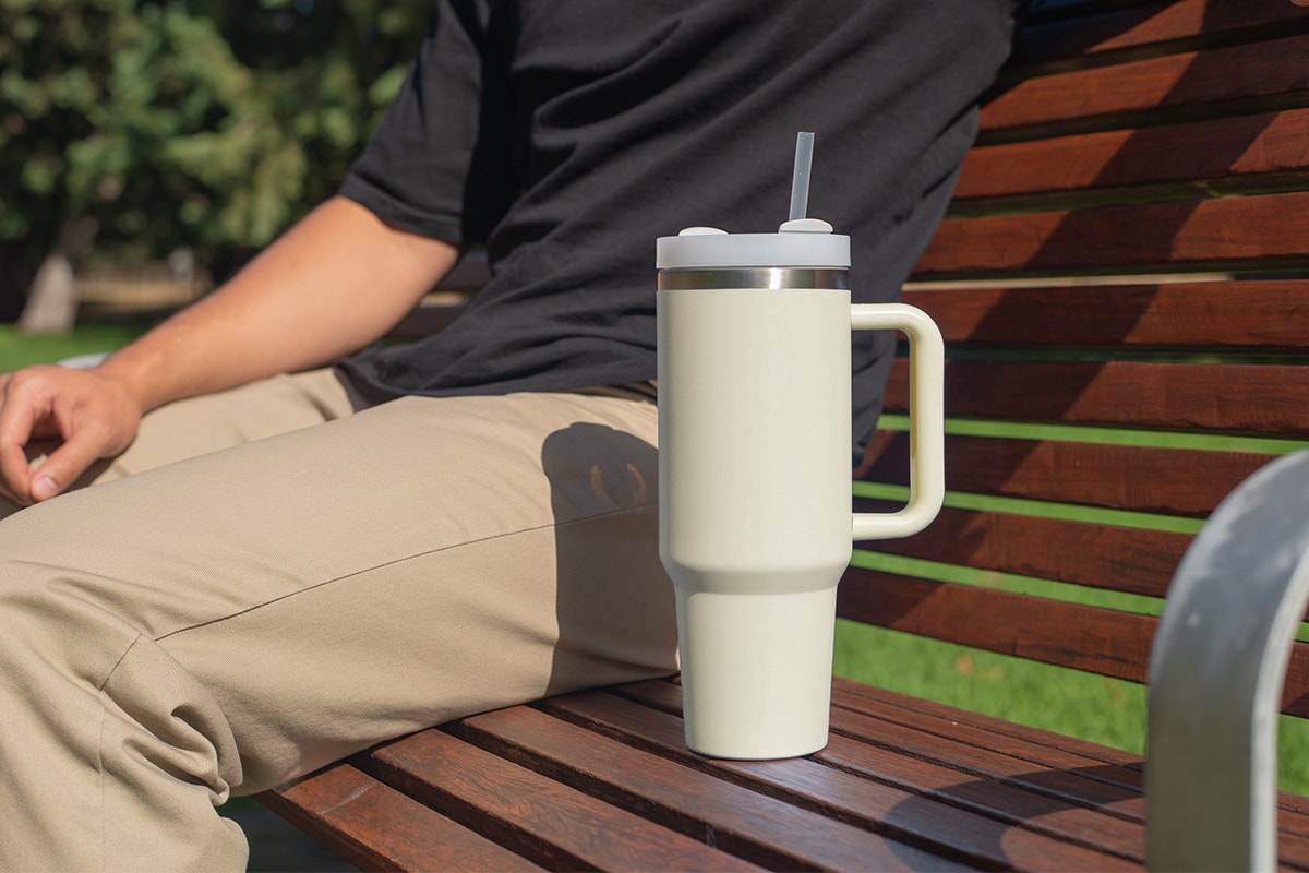 1.2L Stainless Steel Insulated Tumbler with Straw  - Cream)