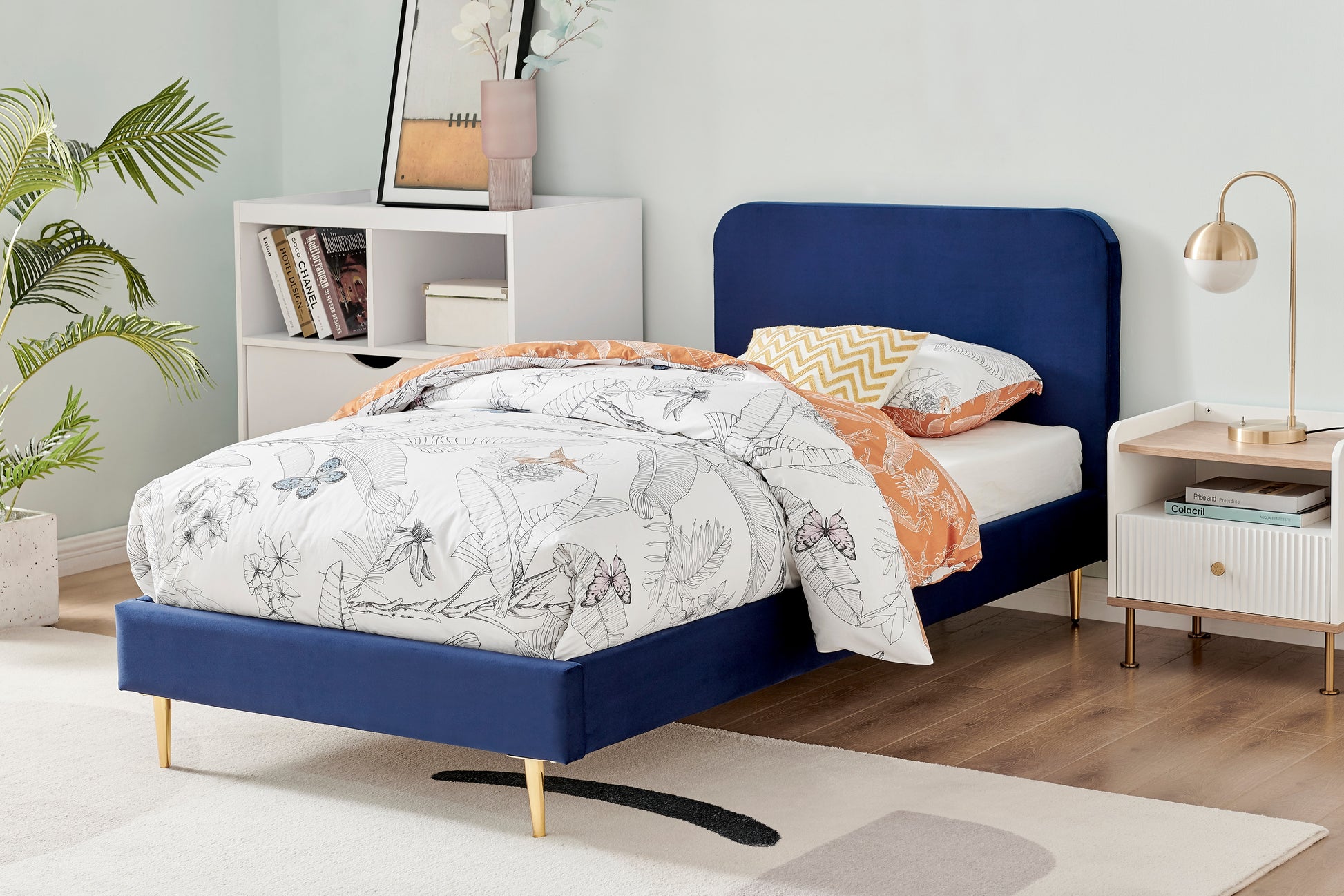 Ovela Vail Velvet Bed Frame (Navy Single)