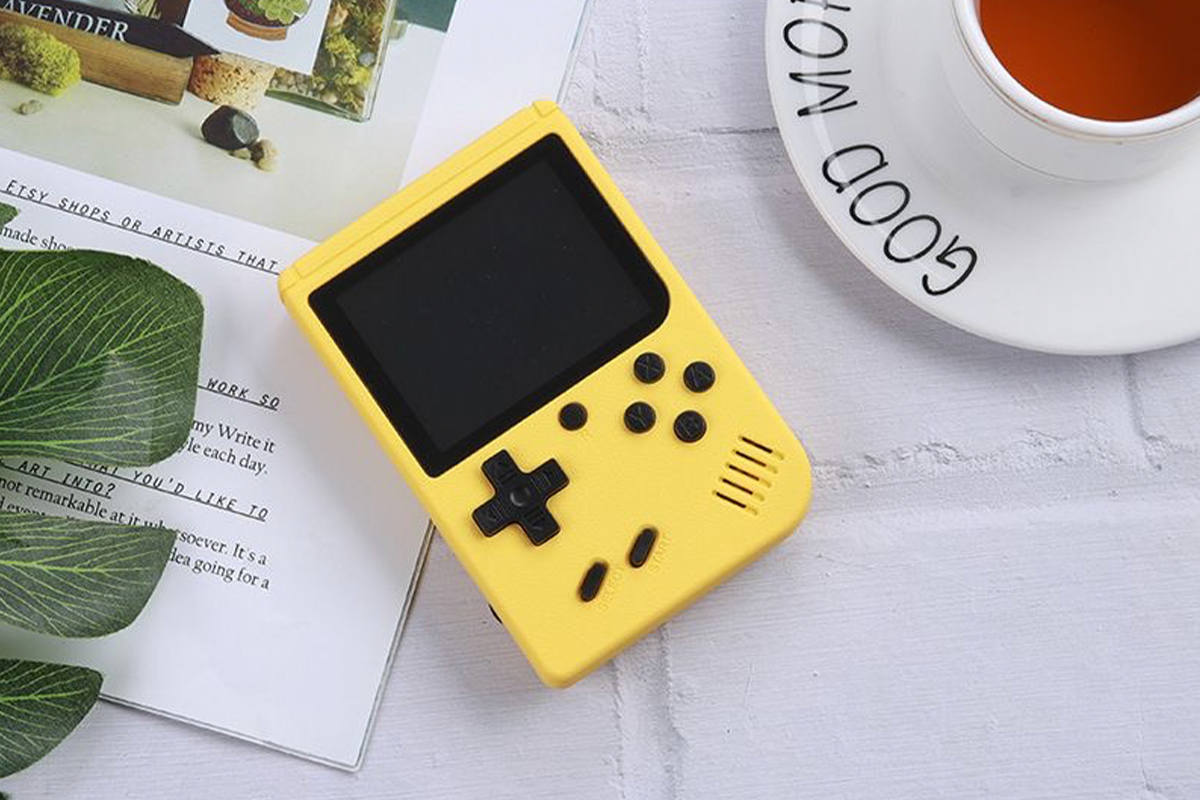 Retro Handheld Game Console with 500 Classic Games (Yellow)