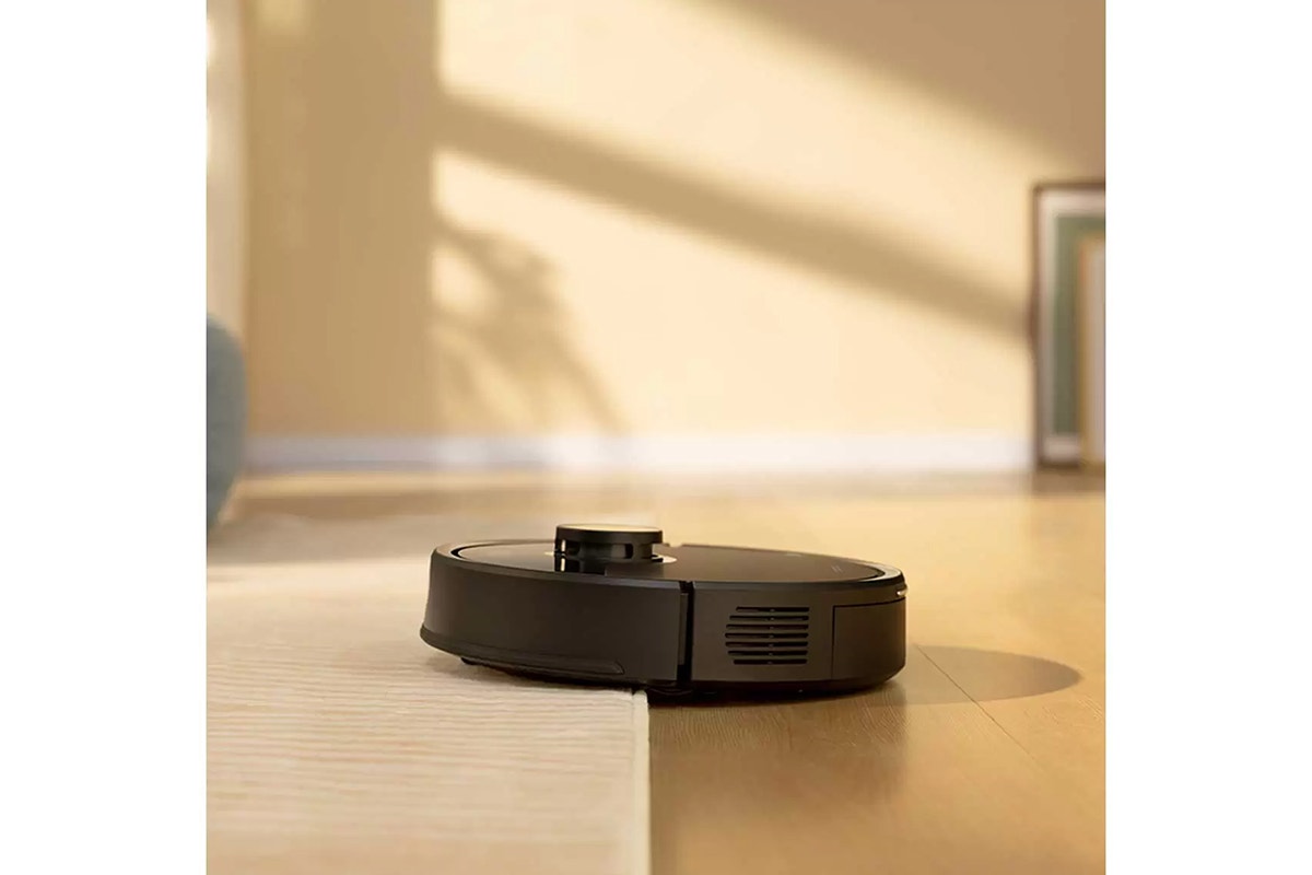 Roborock Q7T+ Vacuum Cleaner (Black)