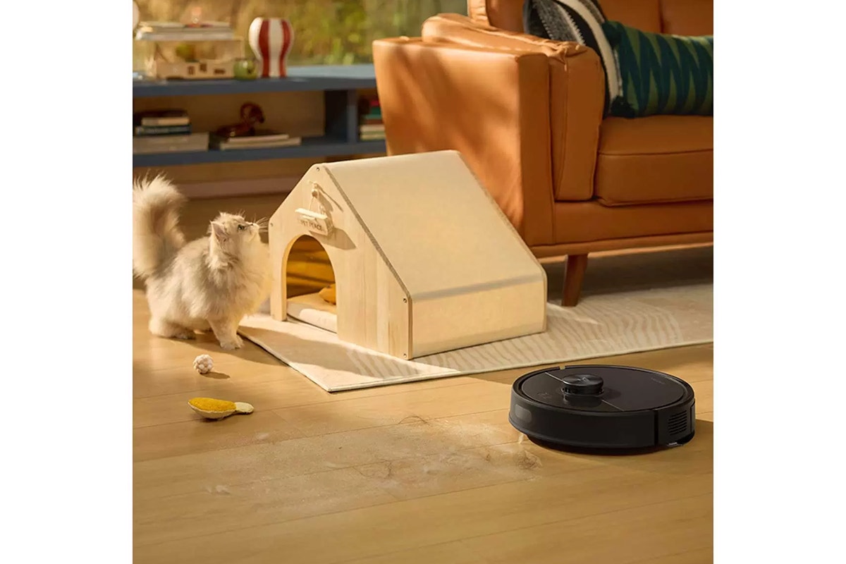 Roborock Q7T+ Vacuum Cleaner (Black)