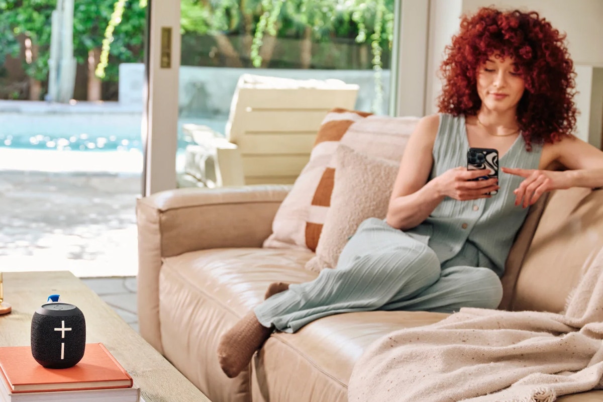 Ultimate Ears Wonderboom 4 Portable Bluetooth Speaker (Active Black)