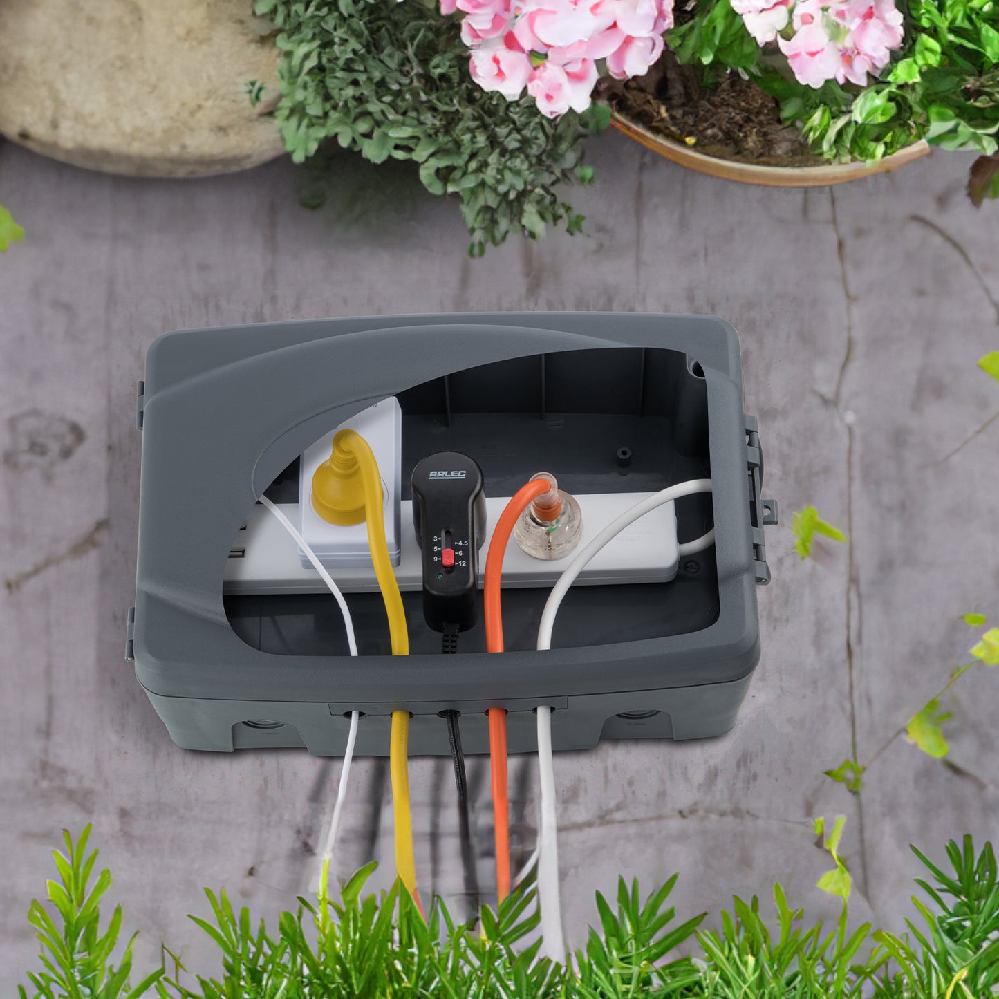 Arlec 5 Outlet Weatherproof Electrical Enclosure Box