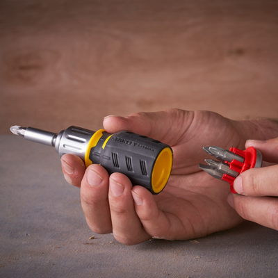 Stanley Fatmax Stubby Ratchet Screwdriver - 6 Piece Hex Bit Set - Compact - Durable - Comfortable