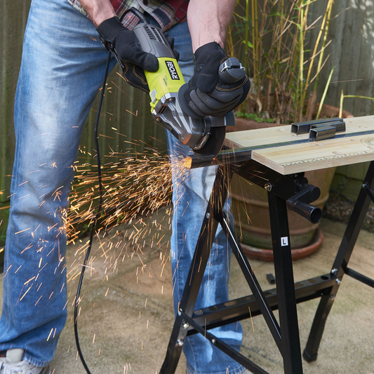 Ryobi Angle Grinder - 125mm - 800W - Tool-less Wheel Guard
