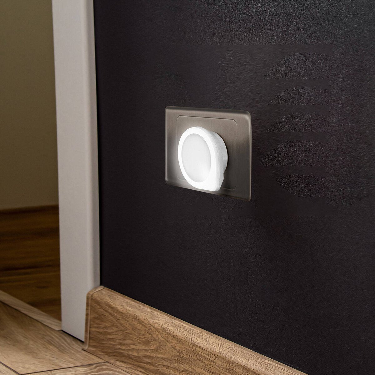 Arlec Mini Q Shaped Auto Night Light - Twin Pack - PC - Compact Design