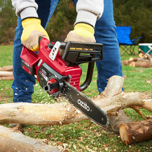 Ozito PXC Cordless Chainsaw - 18V - 250mm - 230mm Cut Diameter - Skin Only – view 2