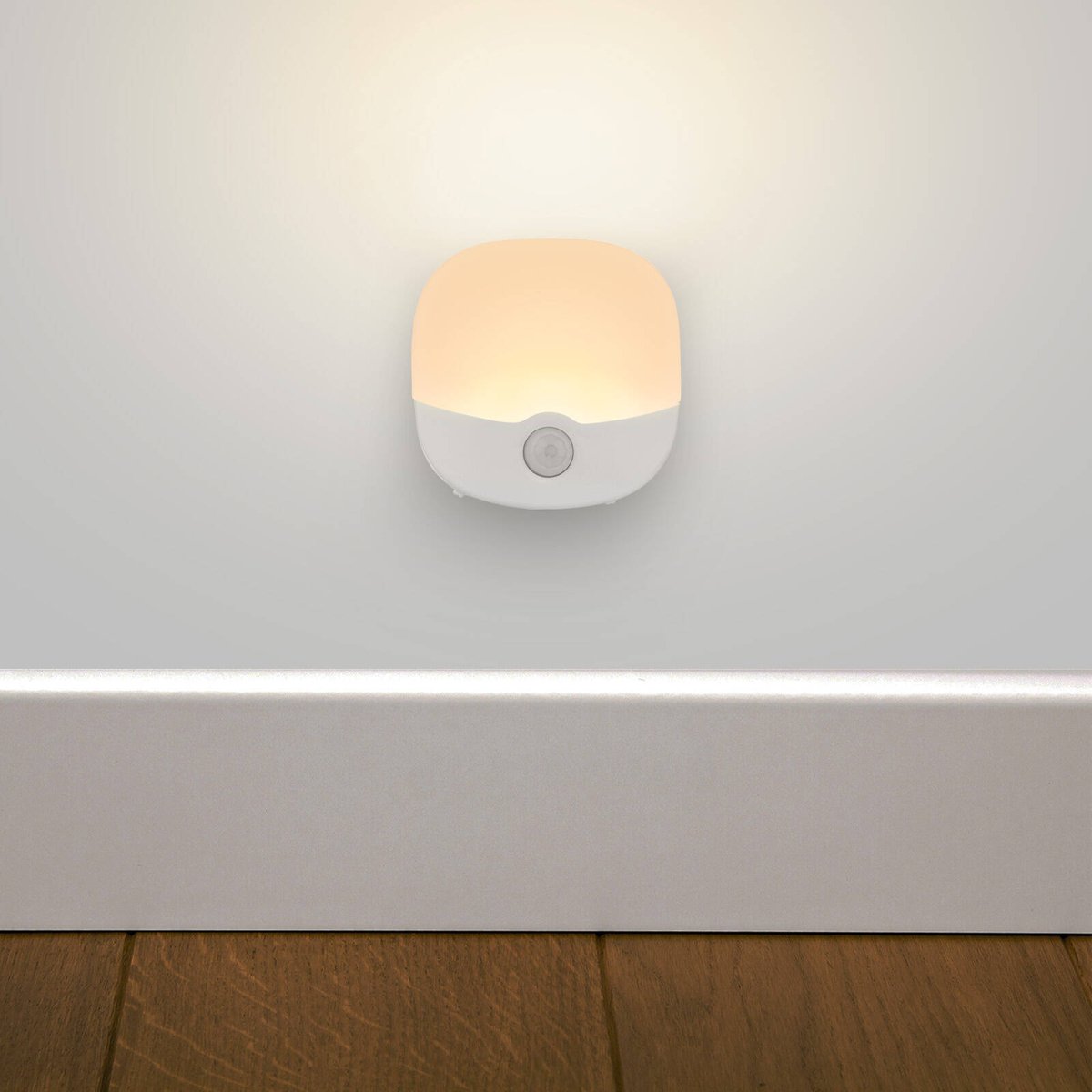 Arlec Rechargeable Motion Square Night Light 2 Pack - 67 x 22mm - White - Wireless