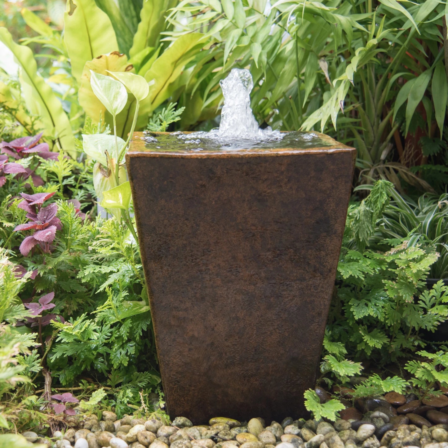 Aquapro AP1050 Water Feature Pump, Adjustable Flow, Energy Efficient