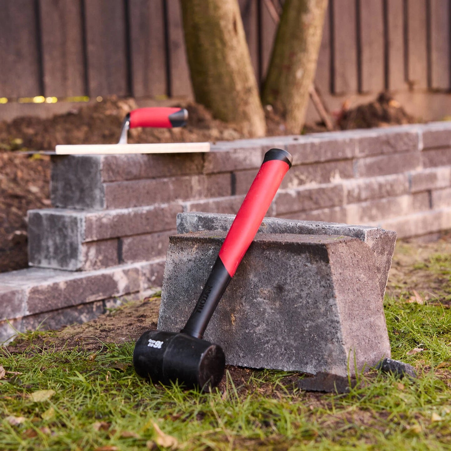 Trojan 16oz Black Fibreglass Rubber Mallet - Durable, Ergonomic, Lifetime Warranty