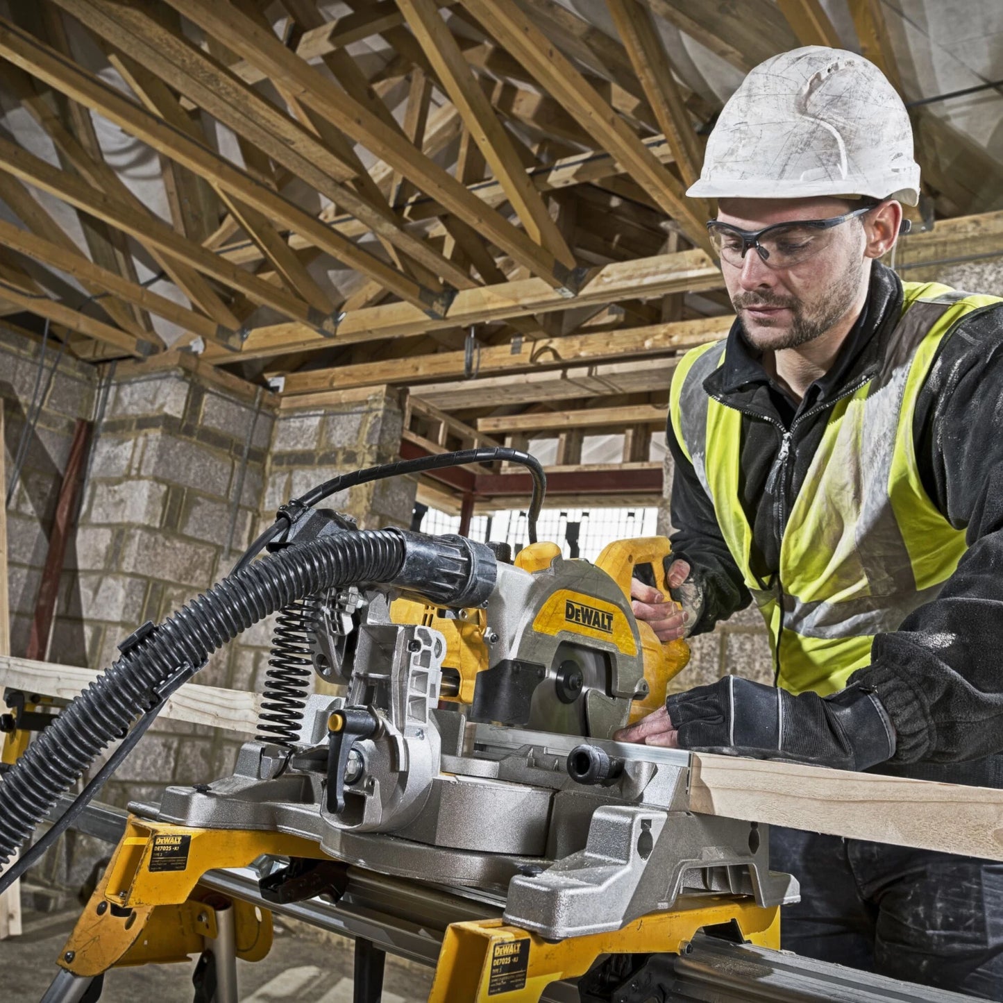 DeWALT 54V XR Flexvolt Cordless Mitre Saw 216mm, Brushless Motor, XPS Shadowline