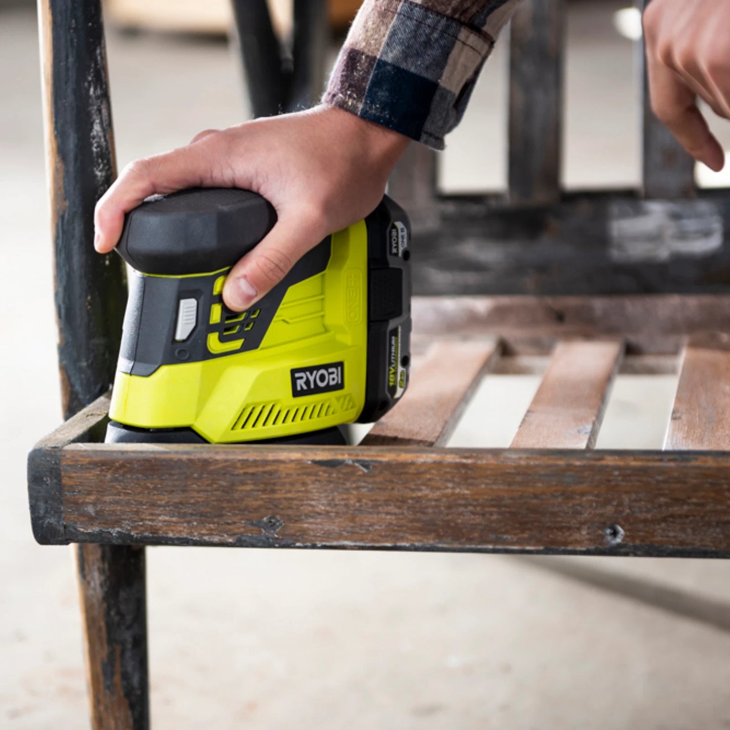 Ryobi 100x140mm 10-Piece Detail Sanding Set, 80/120/240 Grit, Hook & Loop, 6-Hole Design