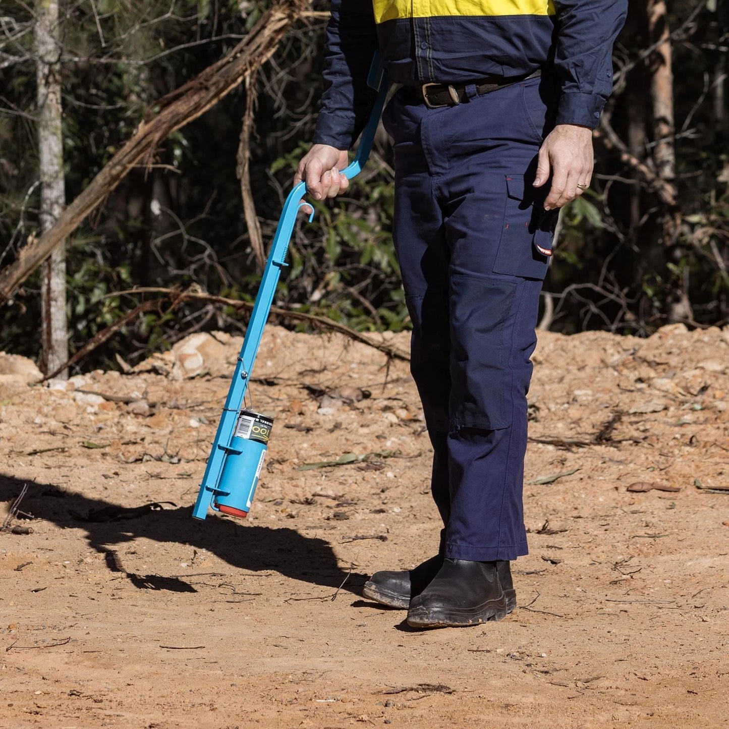 Dy-Mark Long Arm Handle Dispenser, Ergonomic, Lightweight Aluminium, UV & Waterproof