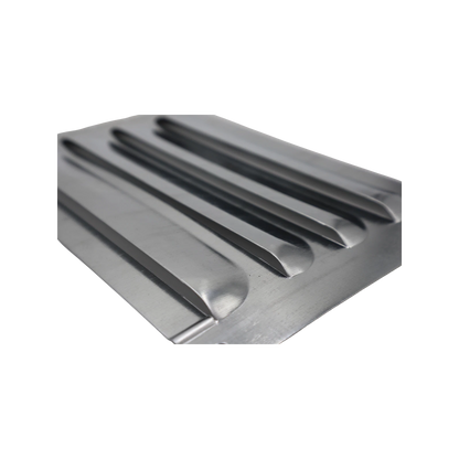 Builders Edge Galvanised Louvred Brick Vent 230x150mm - Corrosion & Pest Prevention