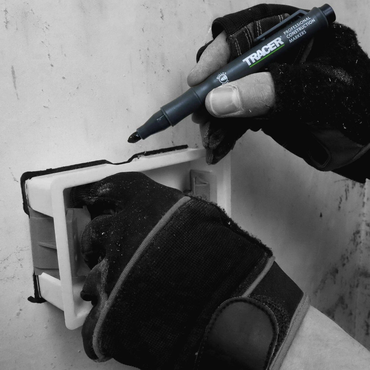 Tracer Clog Free Marker Black - Durable, Versatile, Dust-Resistant, Includes Holster