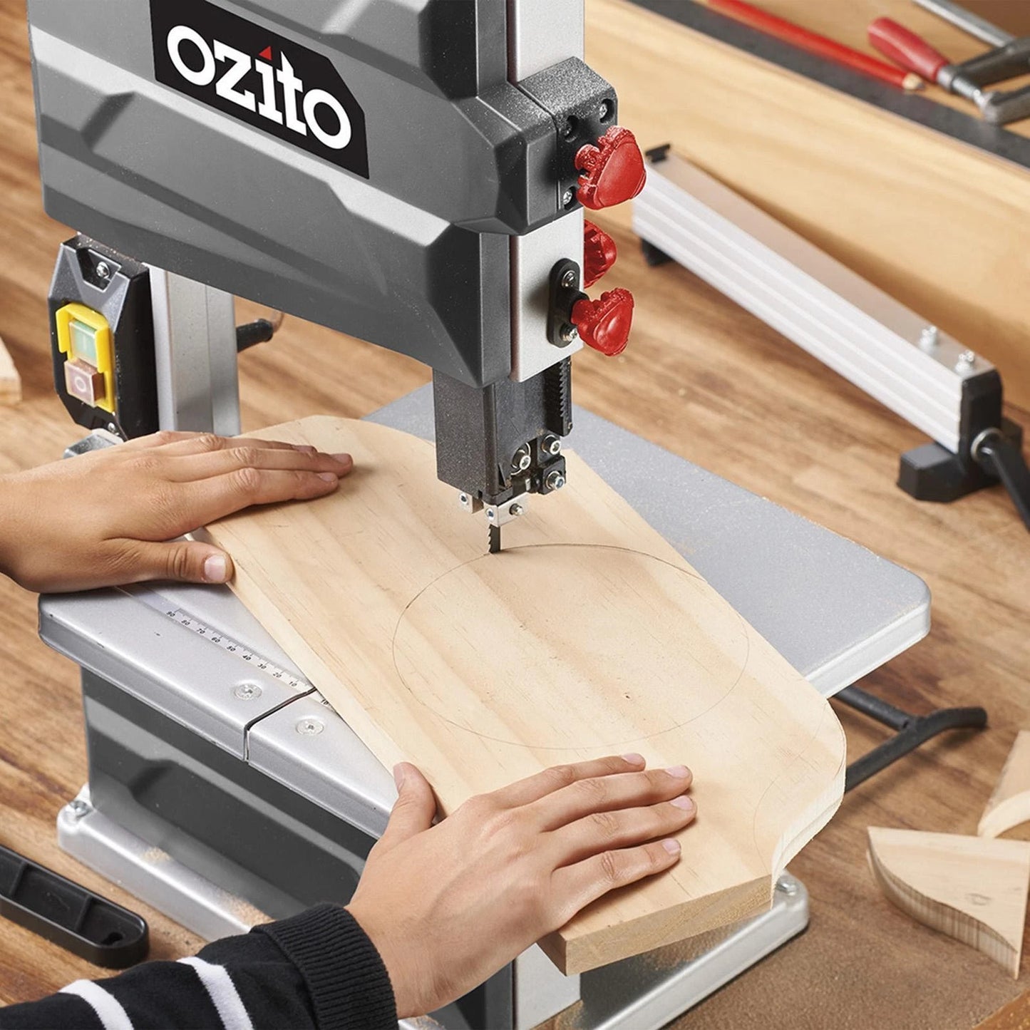 Ozito 250W 200mm Bandsaw with Adjustable Cutting Height & Tilting Table