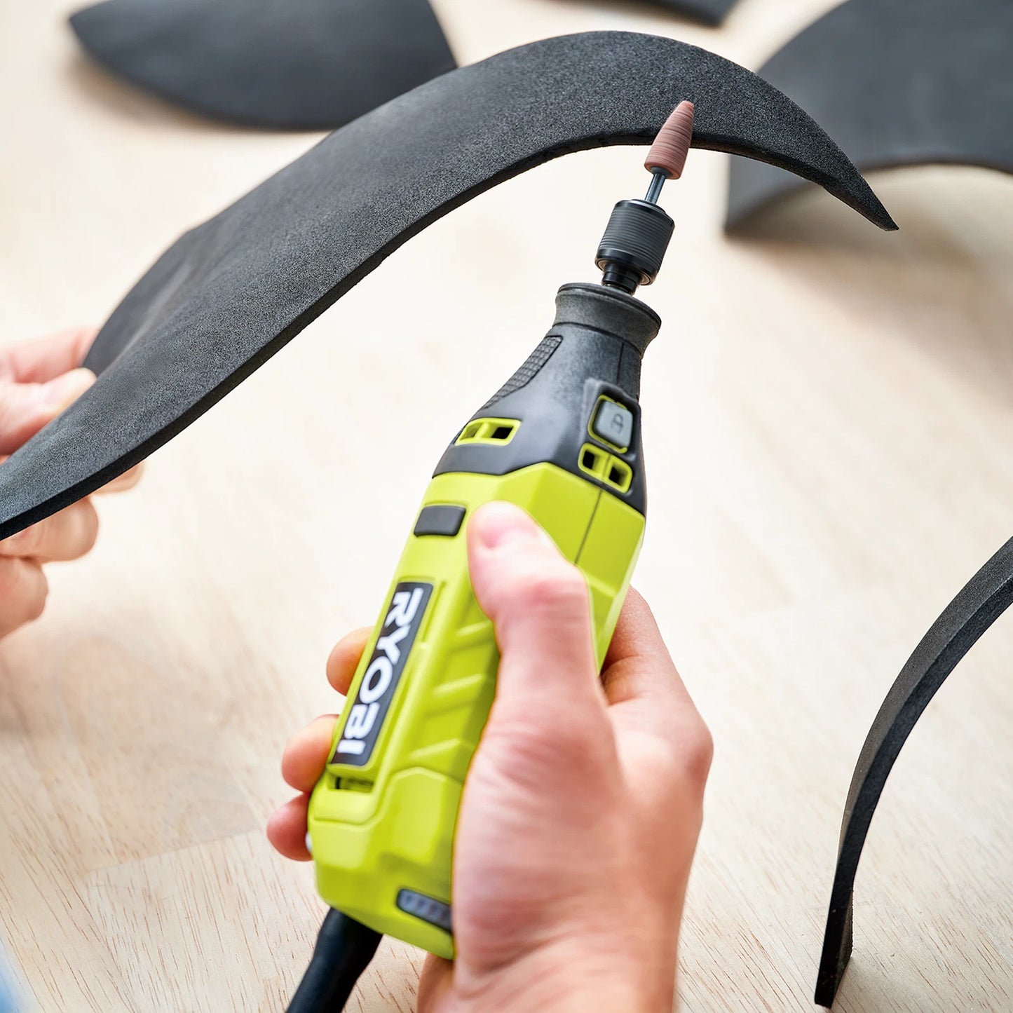 Ryobi 7.9mm Rotary Grinding Stone, Pointed-Cone, Aluminium Oxide, 3.2mm Shank, 35,000 RPM