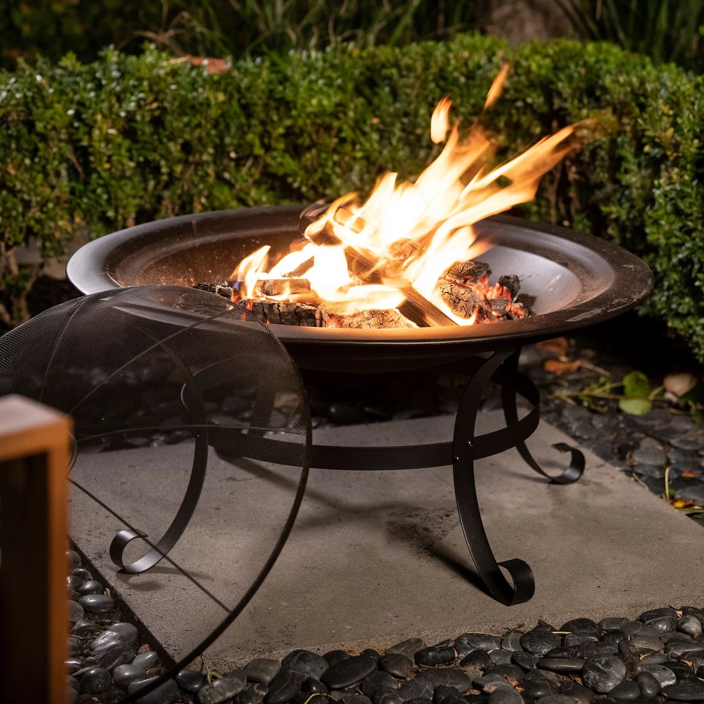 Jumbuck Round Steel Fire Pit, 76cm, Portable, Black, Outdoor Use, 360° Fire View