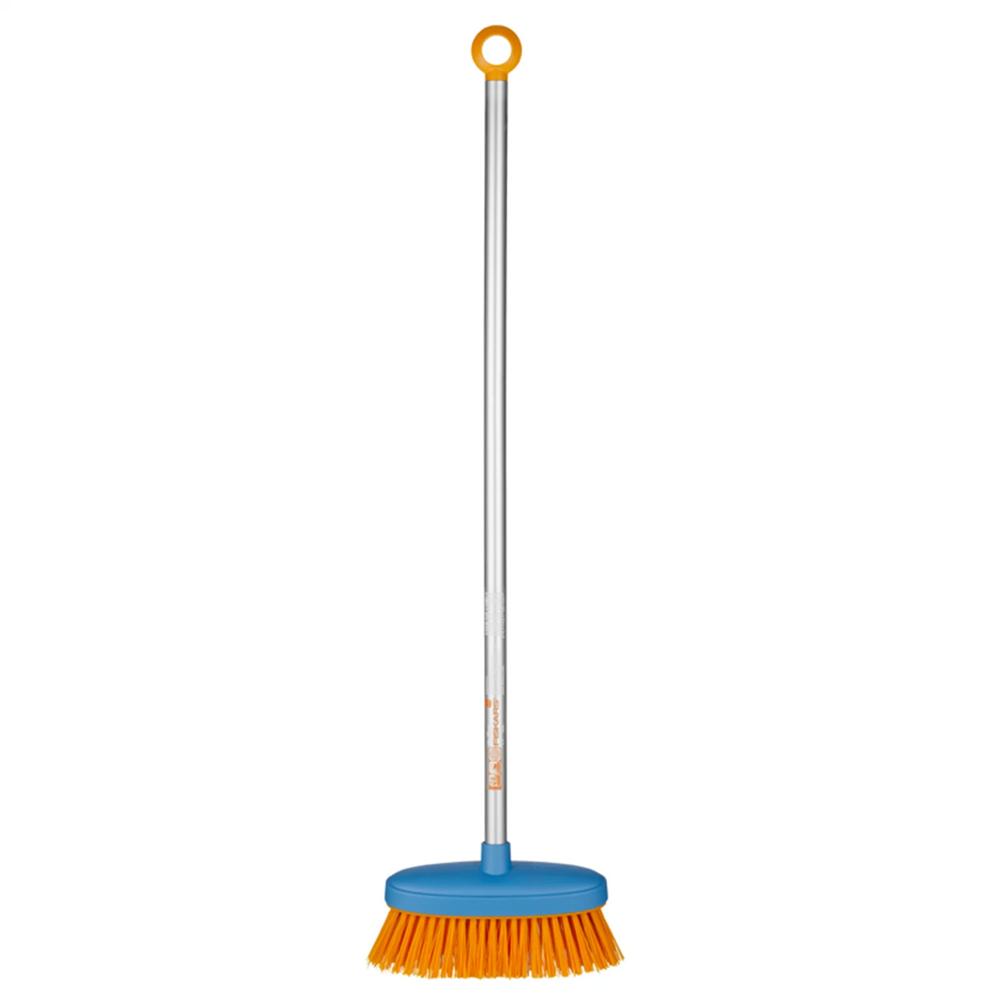 Fiskars Kids Broom - Lightweight Aluminium, Ergonomic Handle, Sturdy Bristles, 25-Year Warranty